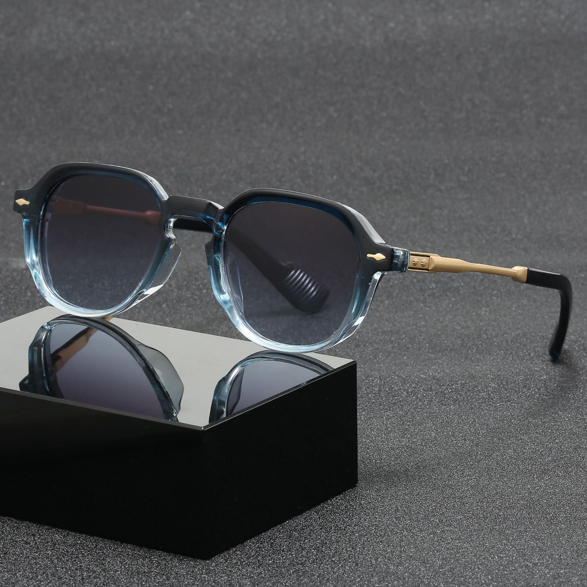 Vintage Bridge Square Gradient Sunglasses