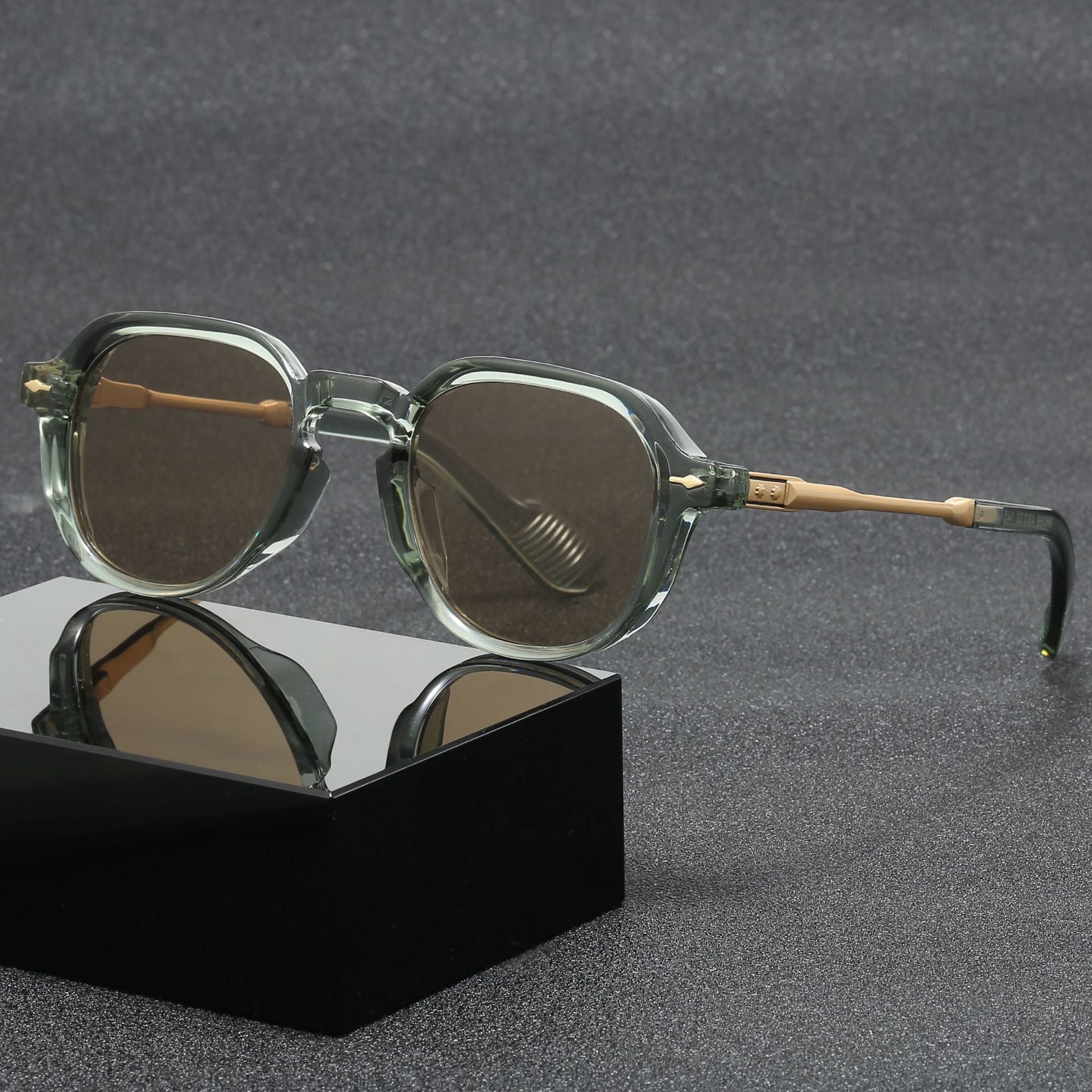 Vintage Bridge Square Gradient Sunglasses