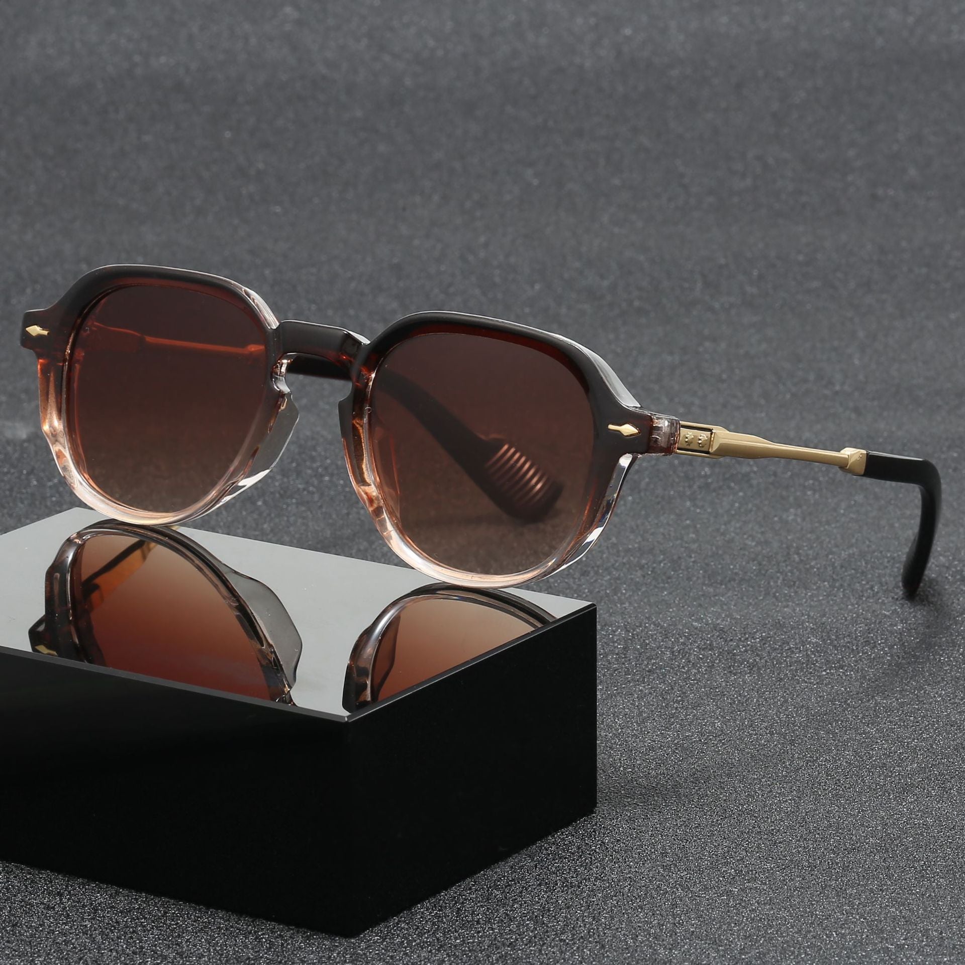 Vintage Bridge Square Gradient Sunglasses